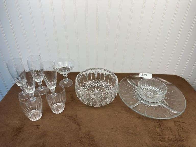 Crystal glasses and bowl, pressed glass round divided plate