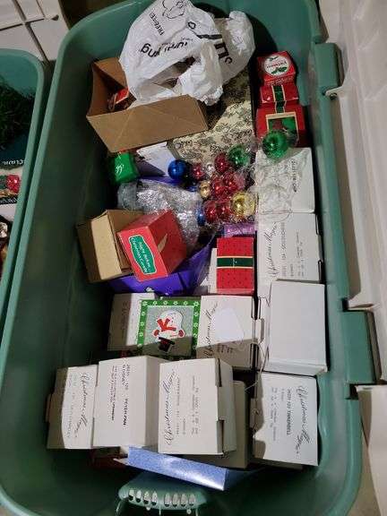 Christmas Decor, Disney Christmas Magic Ornaments, Ornaments, Plastic Containers