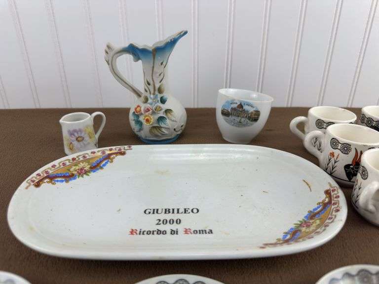 Vintage Souvenir Porcelain Lot – Heraklion Museum Plates, Giubileo 2000 Tray, Mini Pitchers, and Espresso Cups one broken handle