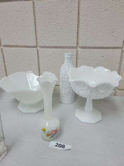 Milkglass Items (broken piece) image