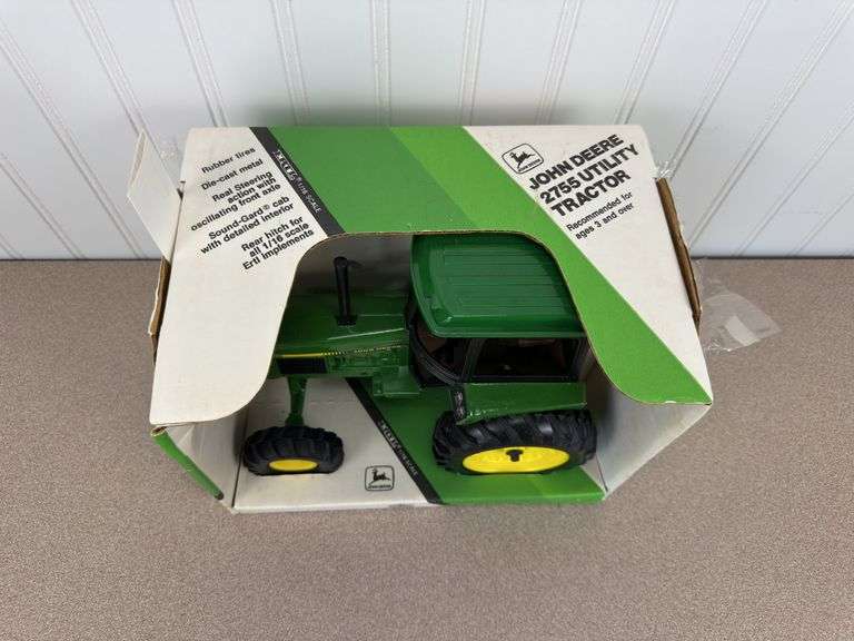 John Deere 2755 1/16 scale die cast collector tractor