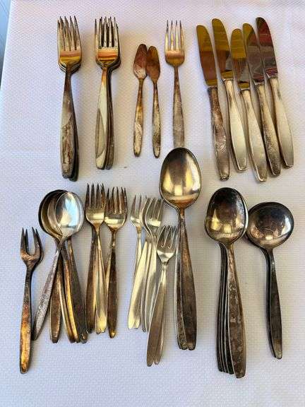 Dutch silverplate flatware made by Koninklijke Begeer