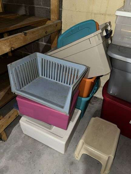 Plastic tubs, plastic step stool