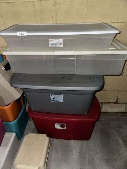 Plastic tubs, plastic step stool