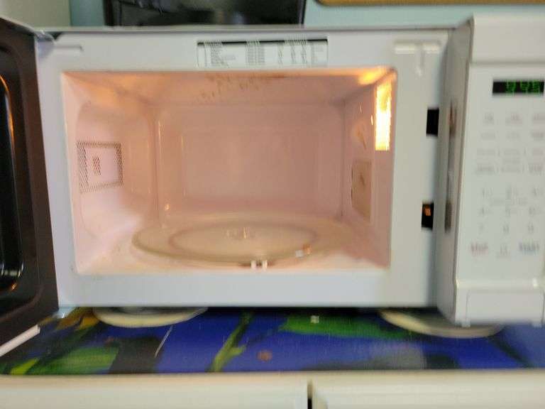 Keurig K-Cup Coffee Machine, Microwave
