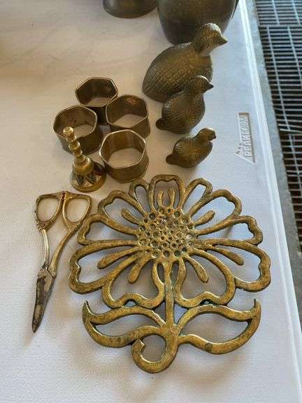 Brass items, etched teapots, quail, napkin rings, trivet, scissors, bell