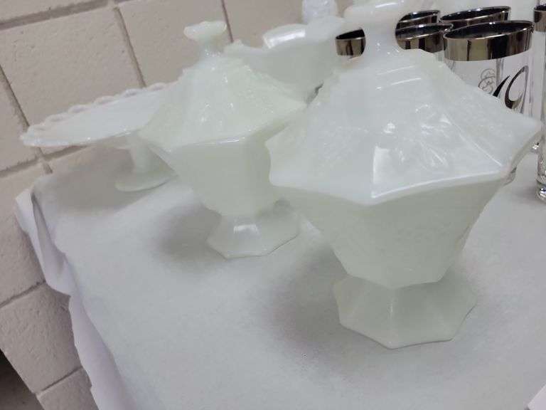 Milkglass Lidded Pedastals, Pedastal Dish image