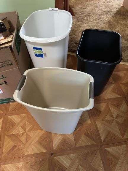 Lot of 3 plastic trash cans