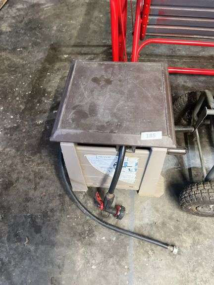 2 hose reels w/ hose