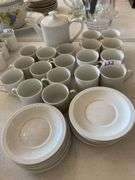 Teapot with 18 teacups (2 sizes), 13 saucers, Arzberg Germany, Prisma Vienna