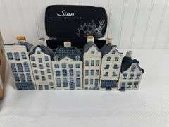 KLM business class coasters and 6 KLM Holland collector Rynbende houses