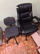 2 rolling office chairs