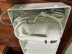 Large lot of kitchen items