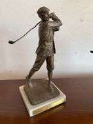Golf brass figurines, cast iron bookends, plate