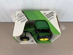 John Deere 2755 1/16 scale die cast collector tractor