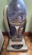 Hoover wind tunnel vacuum