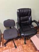 2 rolling office chairs