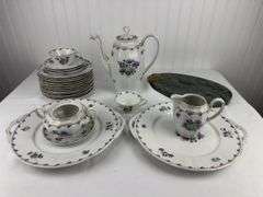 K&A Krautheim Selb Bavaria China, 23 pieces, Antique per sellers, Green Marble Cheese Board