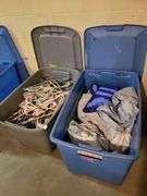 Plastic Tubs w/ hangers, linens