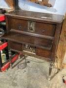 Antique Philco radio