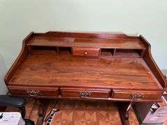 Double pedestal desk, sorter