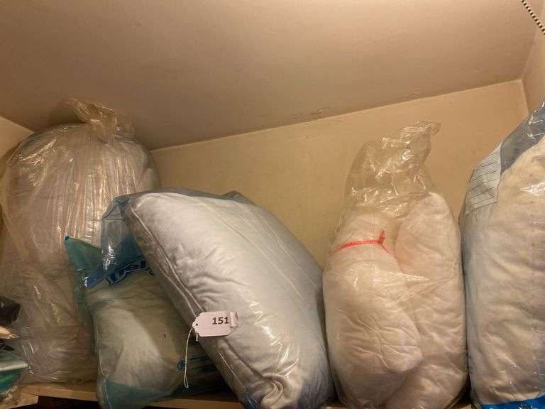 Mattress cover, bedding pillows