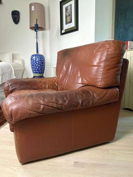 Pair of Vintage Roche Bobois Overstuffed Leather Club Chairs 43“ x 33“ x 36“￼