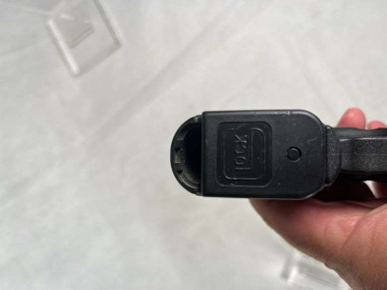 Glock  40  27 Gen 4  WYW551
