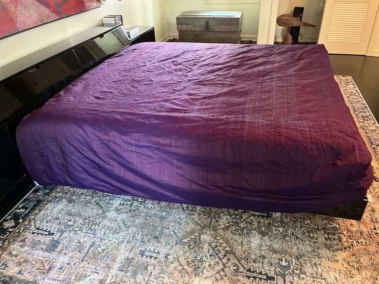 Black Lacquered finish complete King Size Bed