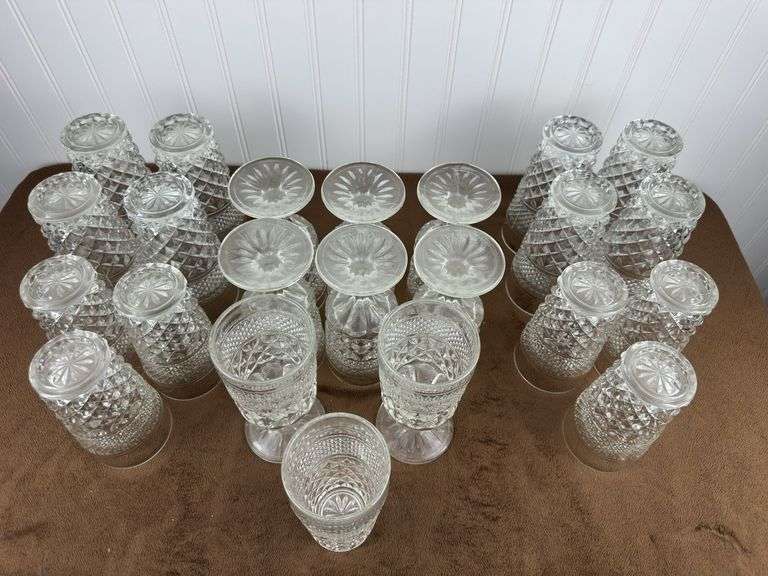 Vintage Pressed Glass Tumbler Lot – 23 Matching Diamond Pattern Glasses