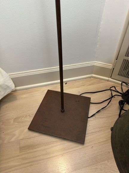 Minimalist Floor Lamp with Drum Shade with floor dimmer
