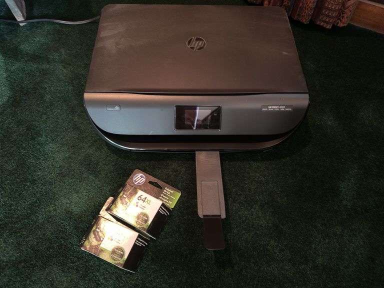 HP Envy 4520 scanner with 2 extra color cartridges