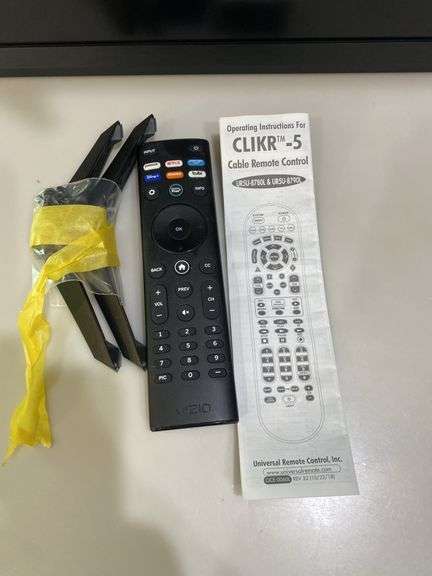 VISIO 23” TV with remote