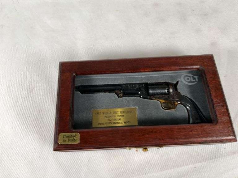 1847 Walker Colt Miniature Presidential Edition Firearm by United States Historical Society