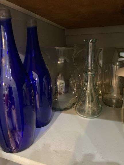 Crock-pot, pizza cooker, electric skillet, vases, bottles, sodastream machine