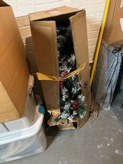 7 boxes of Christmas items. In basement