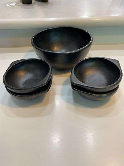 Black stoneware serving bowl and 4 salad bowls, “earth cold leaf”
