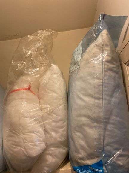 Mattress cover, bedding pillows