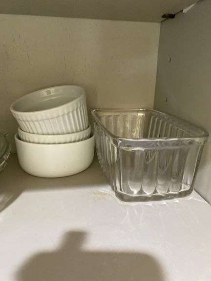 Glass pie pans, serving bowls and ramekins