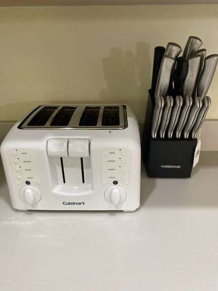 FARBERWARE knives in block, Cuisinart 4 slot toaster image