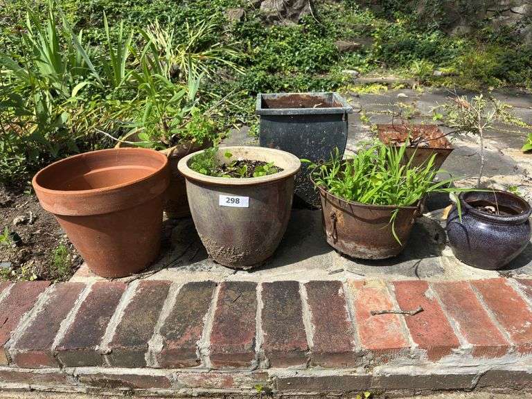 8 smaller pots image
