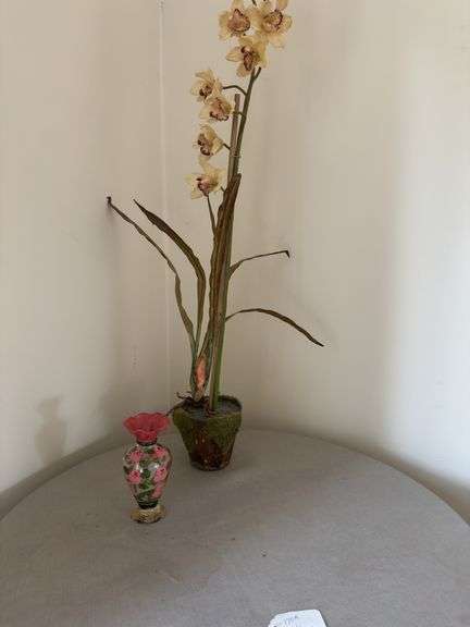 30” table & skirt , vase & orchid