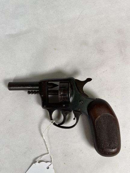 H & R  model 970 starter pistol