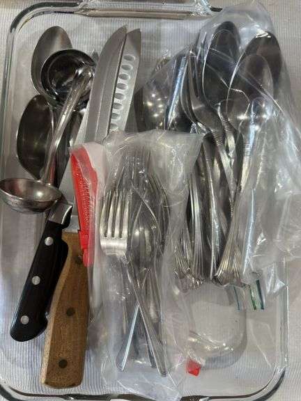 Glass baking dish, utensils, hand blender