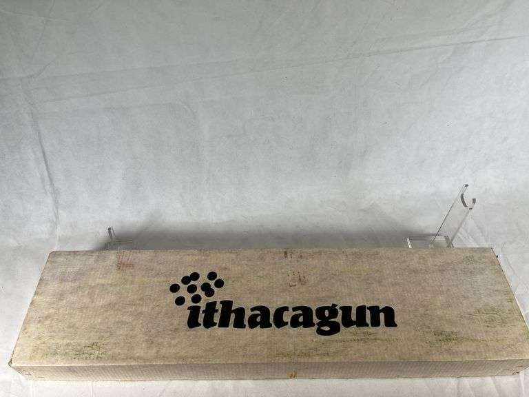 Ithica  12 gauge  37 ultra light  ULT-371761617
