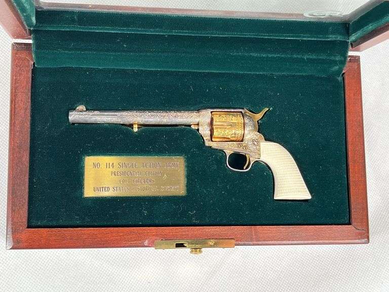 United States Historical Society #114 Single Action Army Edition Presidental Edition miniature Colt Firearm