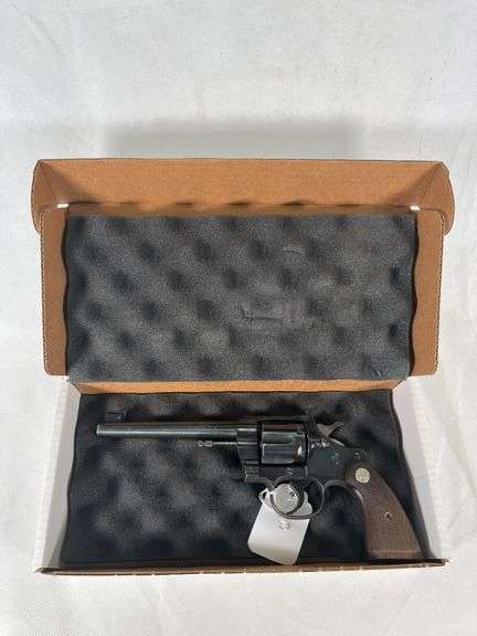 Colt  38 special  Officers  751425
