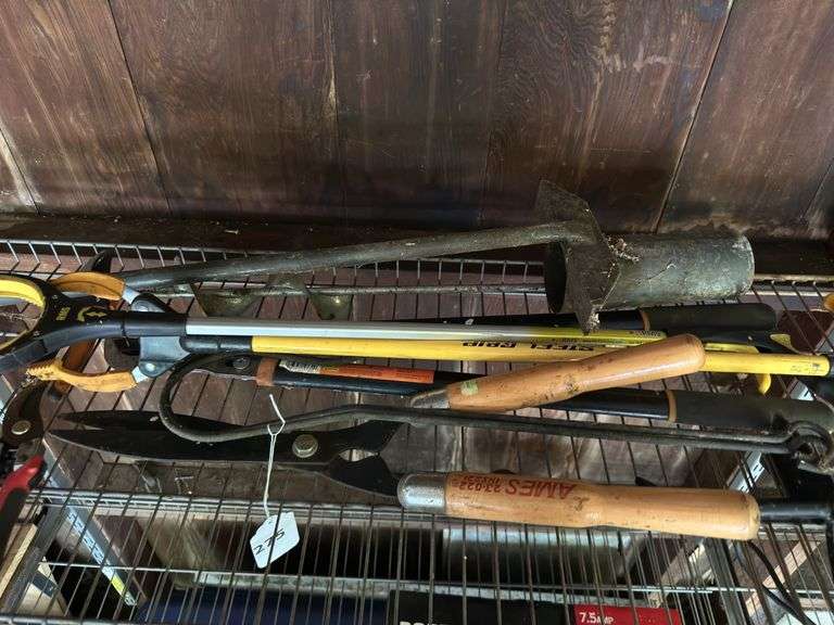 Misc gardening tools