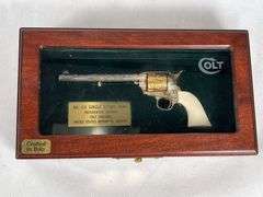 United States Historical Society #114 Single Action Army Edition Presidental Edition miniature Colt Firearm