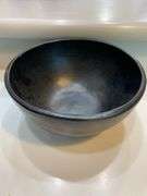 Black stoneware serving bowl and 4 salad bowls, “earth cold leaf”